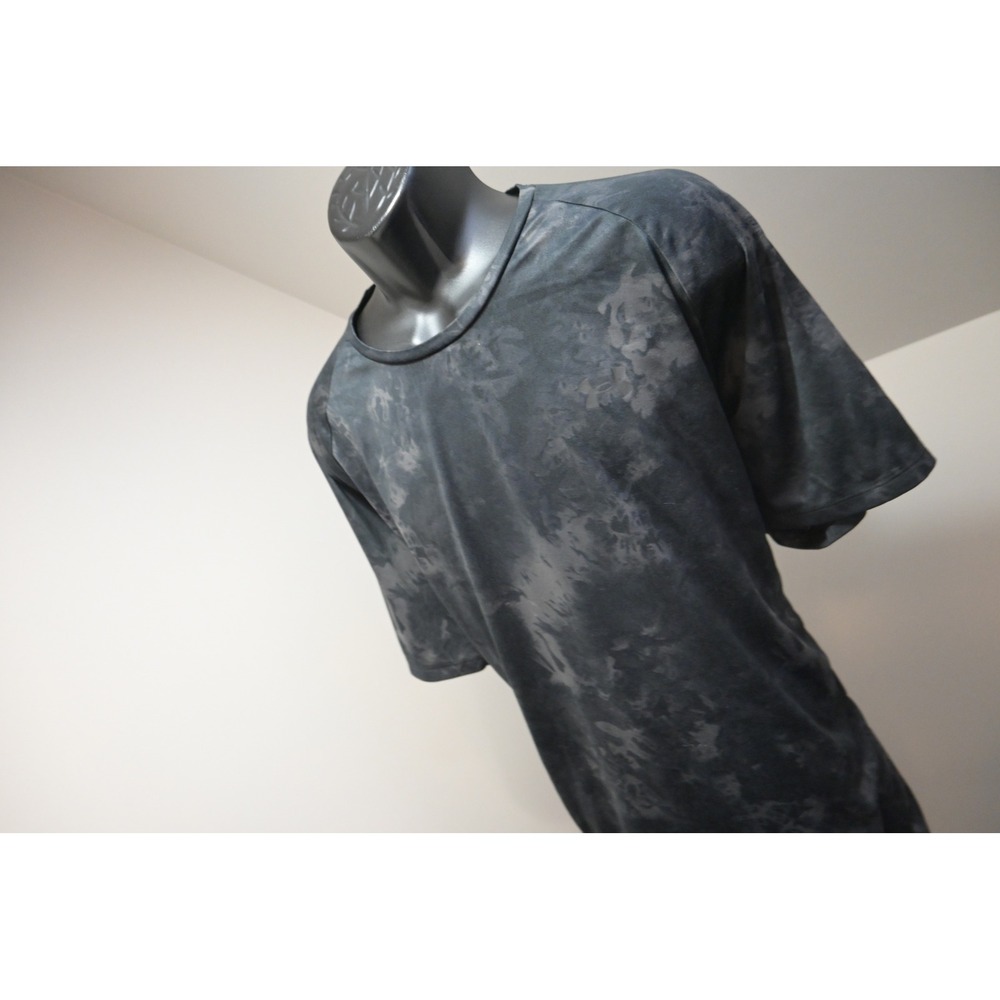 Under Armour Gym T-Shirt Mens XL Black Camo Loose Fit Athletic Short Sleeve